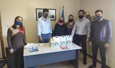 “Dejá las pilas”: Entregaron contenedores en el HCD