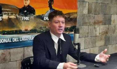 Emanero en la Fiesta del Lago: “A los 34 años me puse a experimentar, jugar, me puse a prueba”