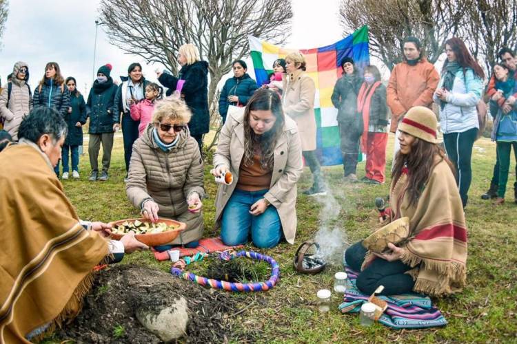 Municipio de Ushuaia acompañó celebración de la Pachamama