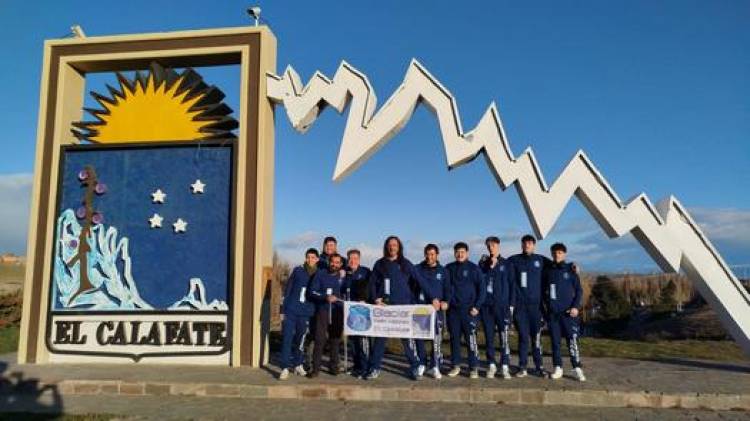 Glaciar Patín Hockey El Calafate compite en Tres Arroyos
